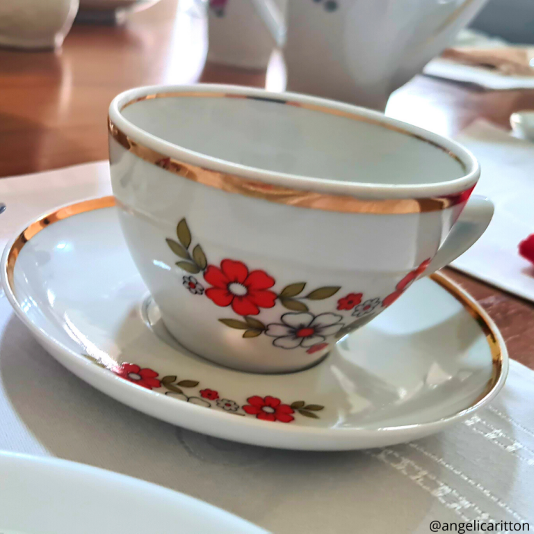 Mesa Posta para Café e Chá da Tarde