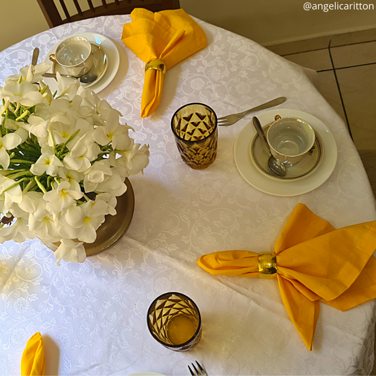 Mesa Posta para Café e Chá da Tarde